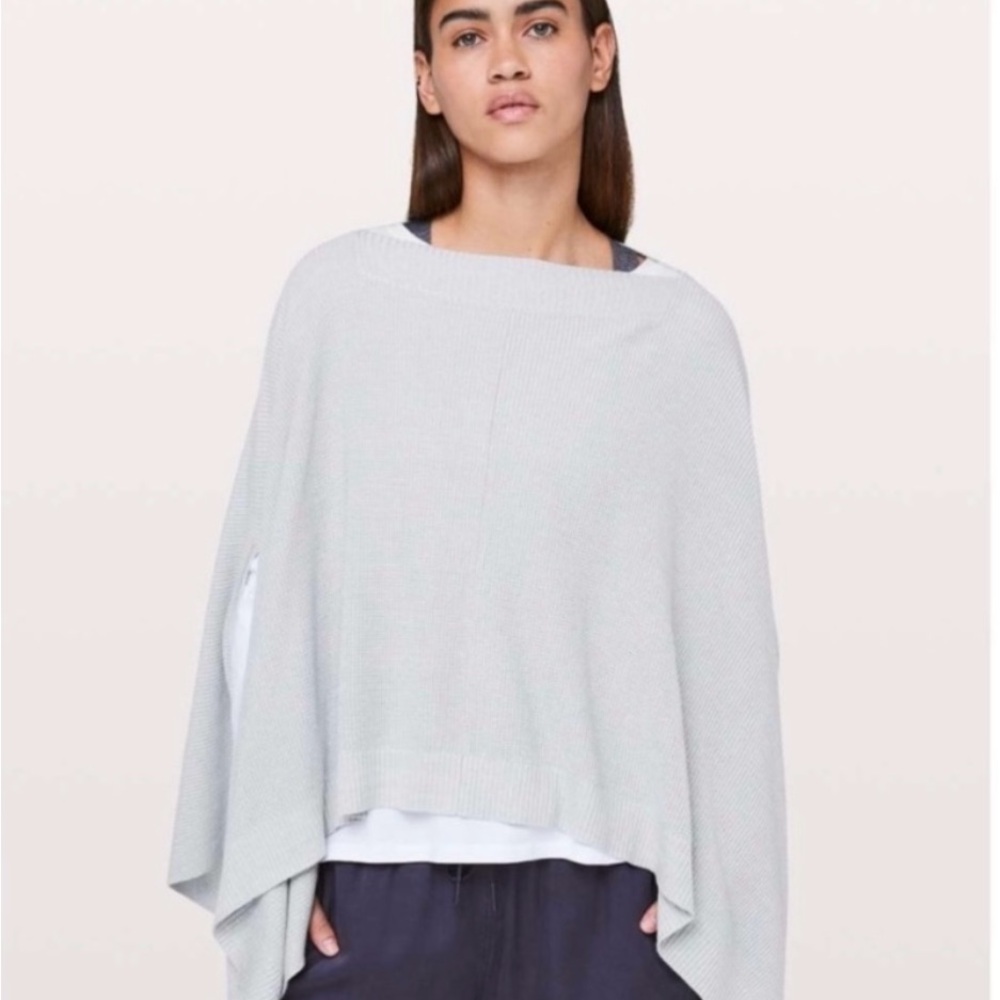 Lululemon Forward Flow Poncho